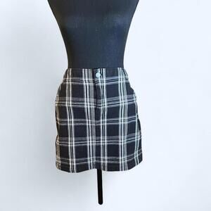 Vintage Hollister Black & white plaid mini skirt Size Small